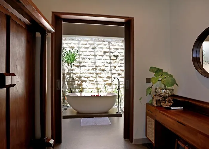 Homesix Bali * Улувату